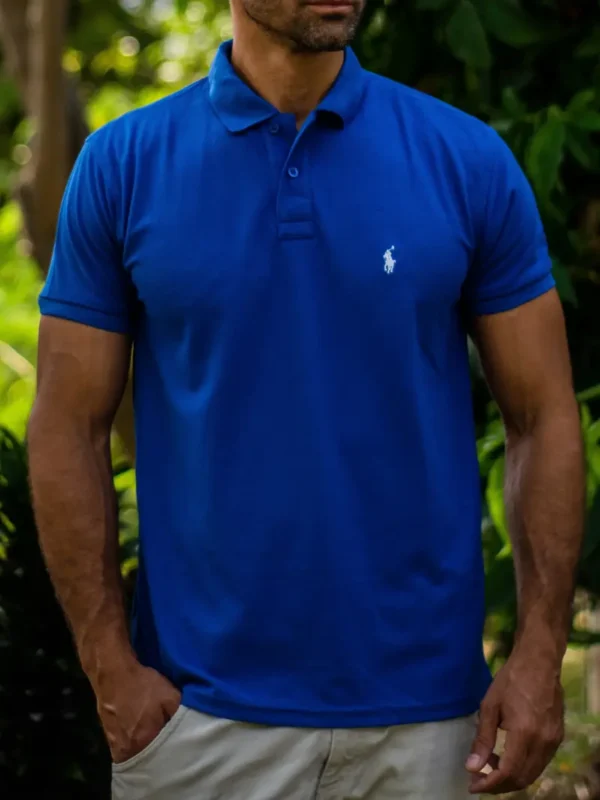 Fotografía de modelo con camiseta polo Ralph Lauren