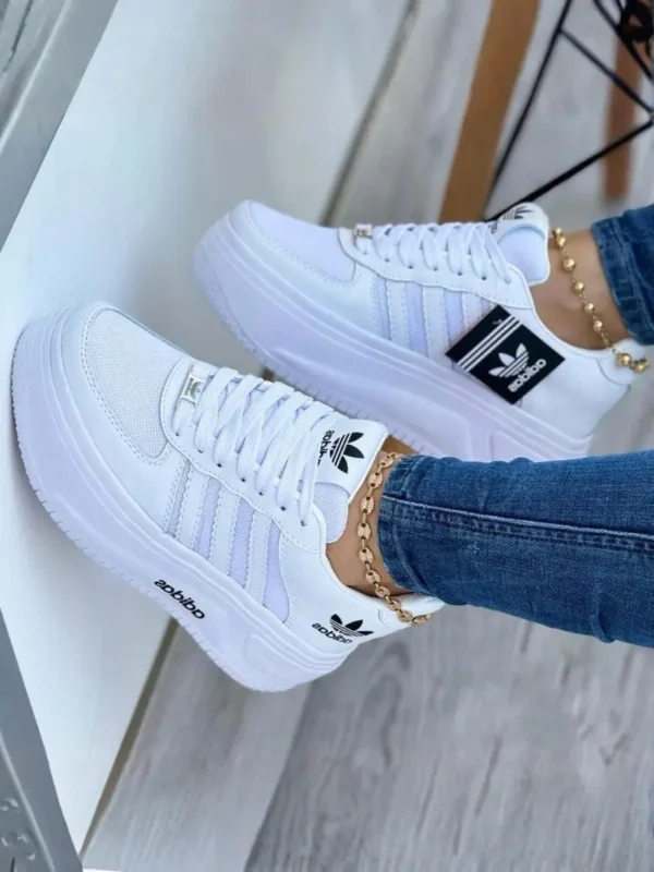 Fotografía modelo calzado deportivo