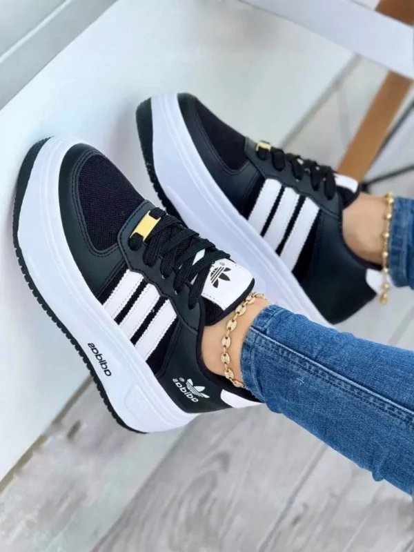 Fotografía modelo calzado deportivo