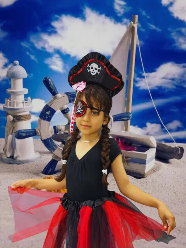 Disfraz_Rojo_Pirata_Niña Disfraz Pirata Negro y Rojo Niña