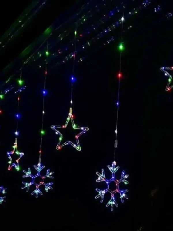 Imagen de la cortina de luces led estrellas y copos