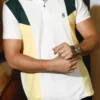 Polo_Verde_Blanco_Amarillo Imagen de modelo con camiseta