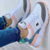 Skecher_Blanco_Curuba Imagen modelo calzado deportivo